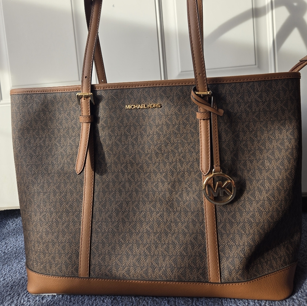 Michael Kors Large Jet Set Tote Bag